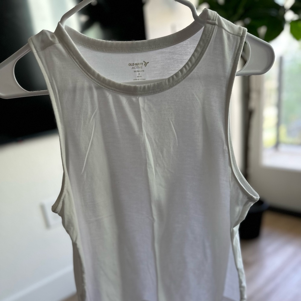 Athletic top